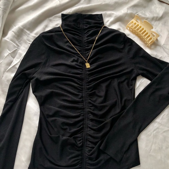 Ruched Mesh Mock Neck 🖤✨ - Picture 1 of 5